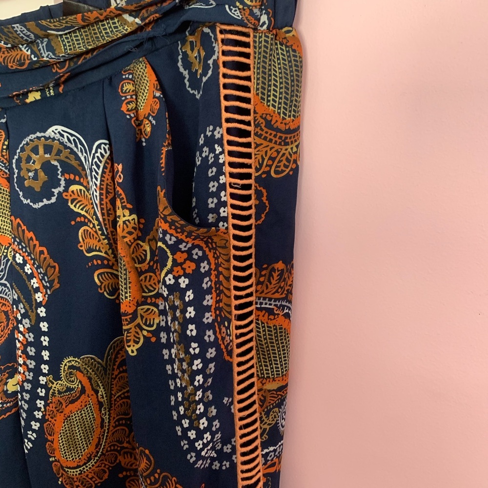 (ENGLISH ROSE) patterned flowy pants - Picture 2 of 4